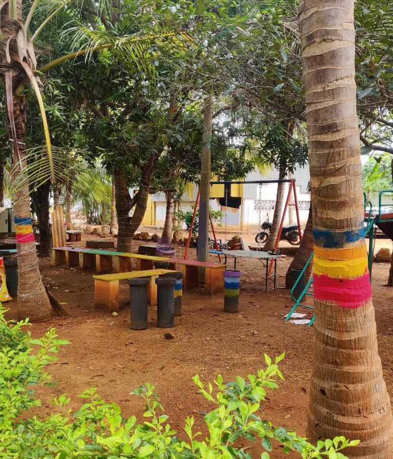 Hostel WoodPacker 2.0 Puducherry Exterior foto