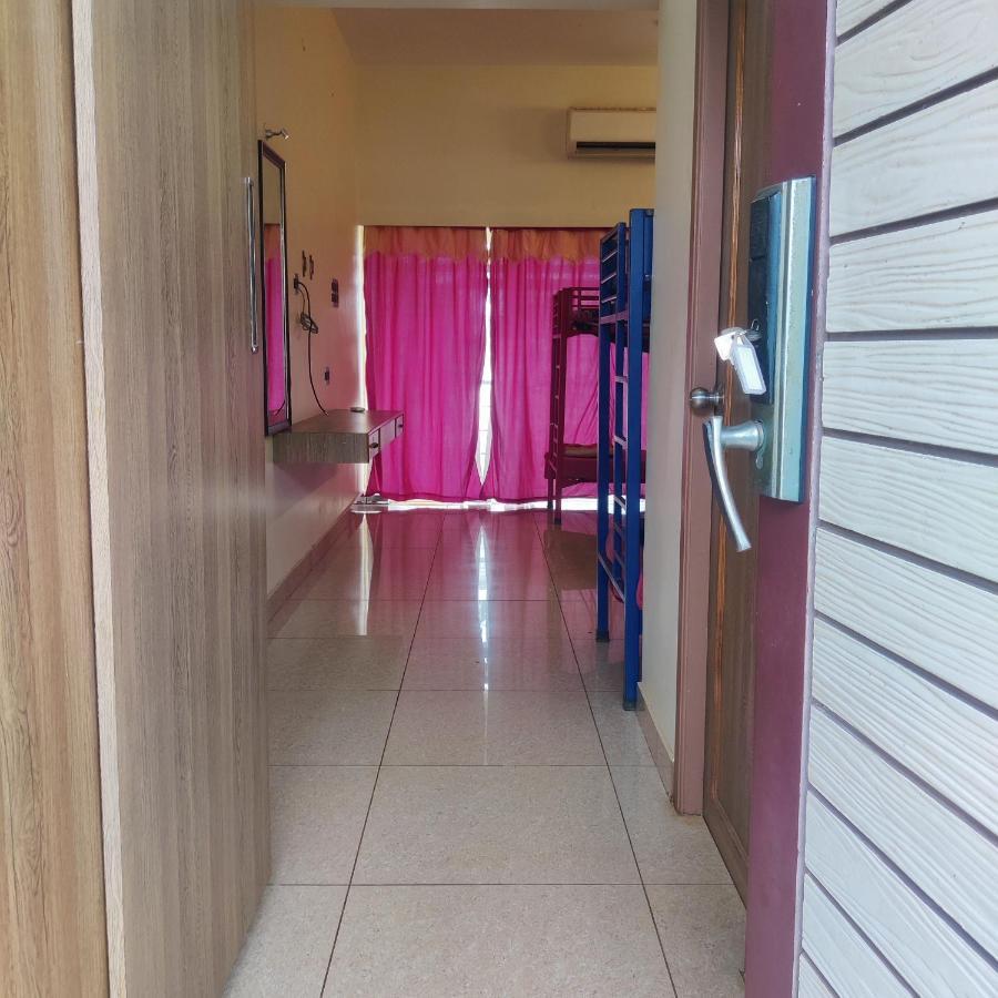 Hostel WoodPacker 2.0 Puducherry Exterior foto